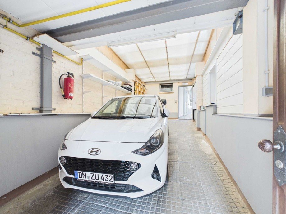 Garage / Innenhof vorne Zweifamilienhaus D�ren / Derichsweiler