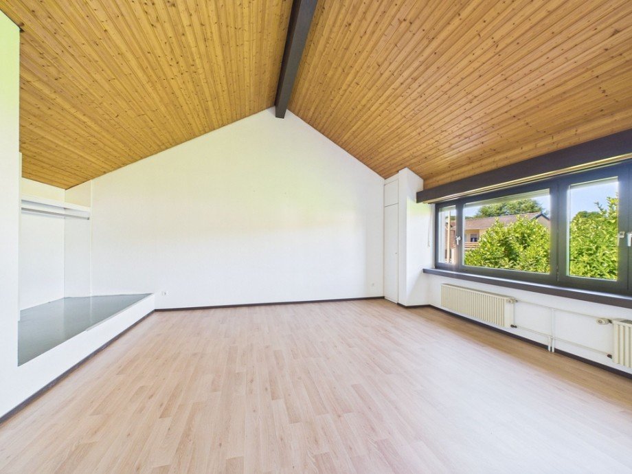 Zimmer DG 1 Doppelhaush�lfte Kreuzau
