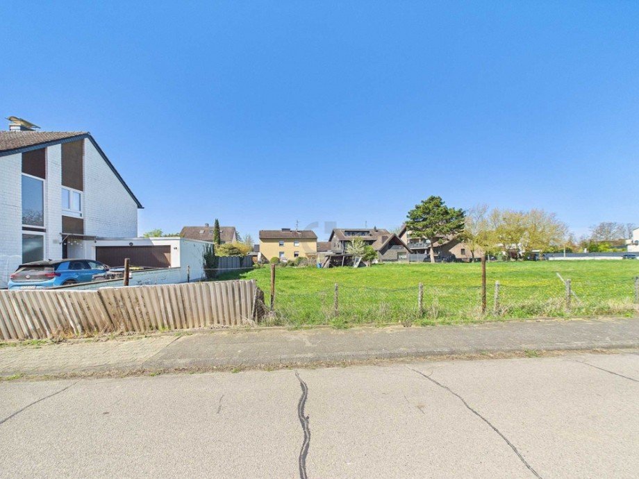 Blick von Stra�e Wohngrundst�ck Kreuzau / Stockheim