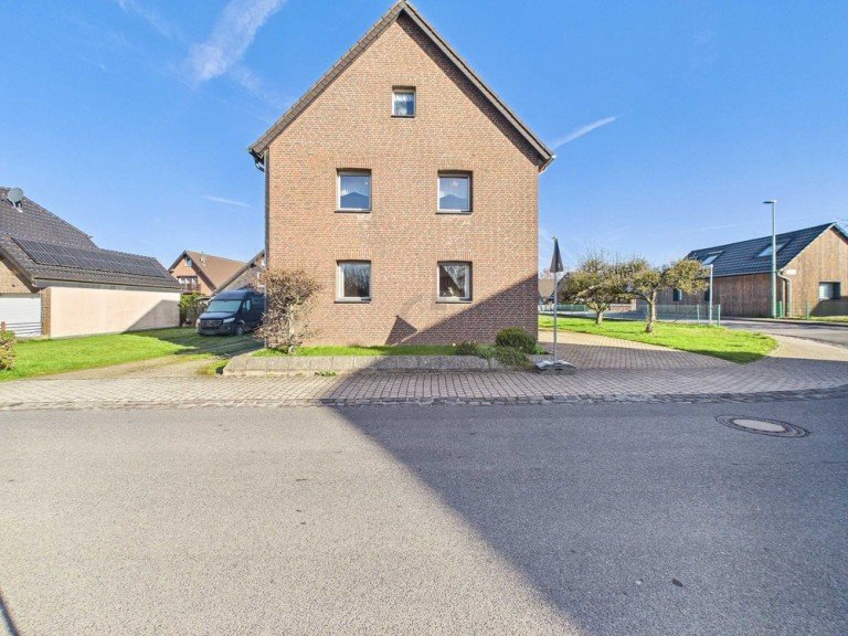 Ansicht von Stra�e H�rtgenwald / Gro�hau Einfamilienhaus Solides Generationenhaus mit zus�tzl. Baugrundst�ck