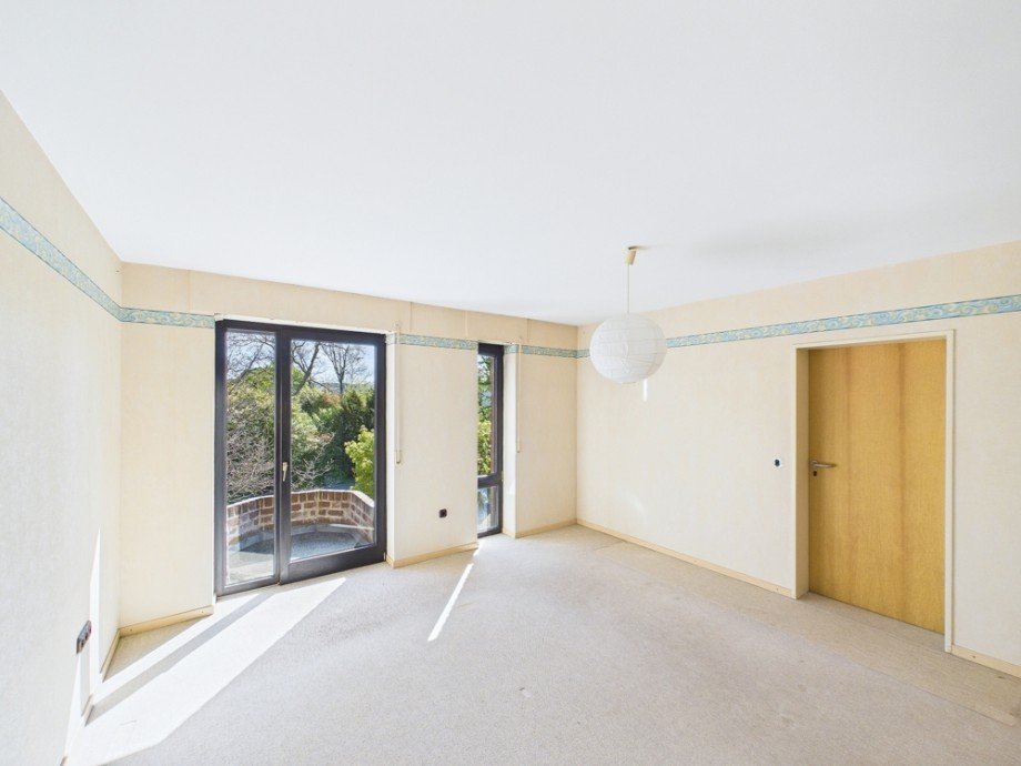 Zimmer OG Reihenmittelhaus J�lich