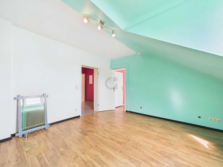 Schlafzimmer Dachgeschosswohnung D�ren