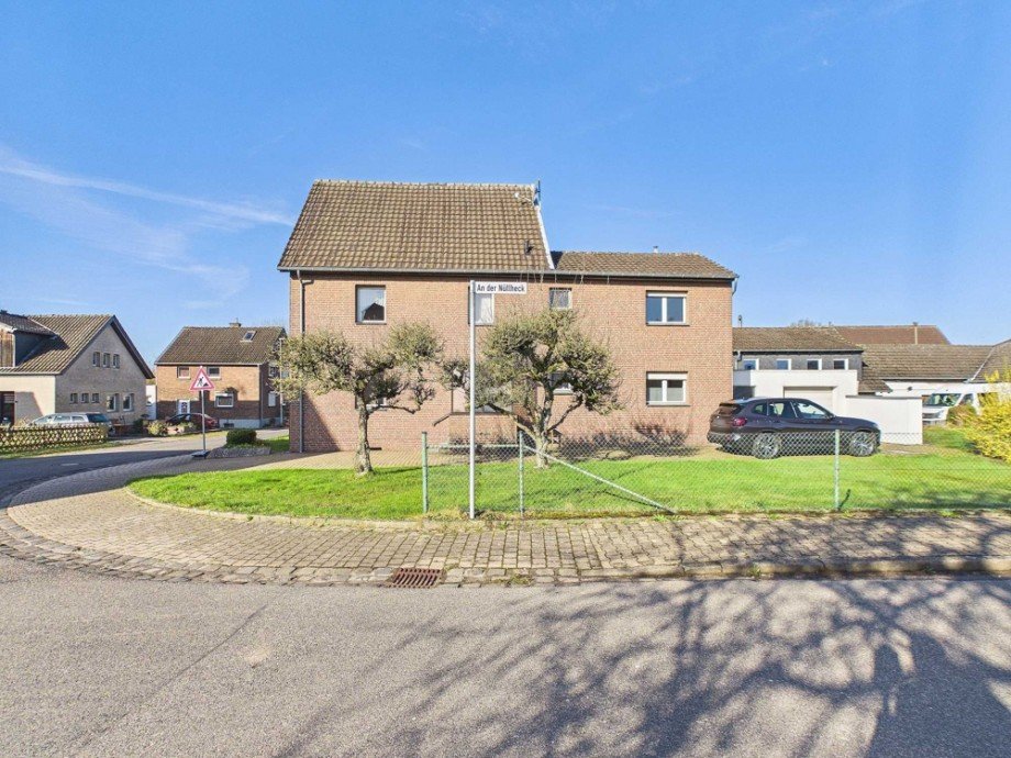 seitliche Ansicht Einfamilienhaus H�rtgenwald / Gro�hau