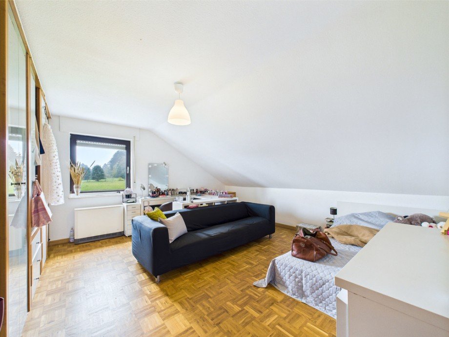 Zimmer DG Einfamilienhaus H�rtgenwald / Vossenack