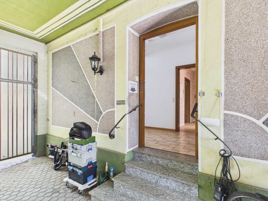 Eingang ins Haus Mehrfamilienhaus Niederzier / Hambach
