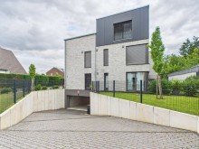 Abfahrt Tiefgarage Traumhafte Terrassenwohnung im Herzen von Kreuzau