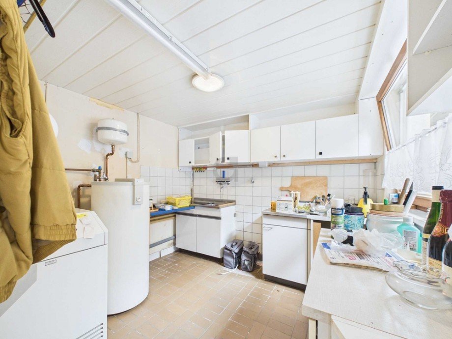Waschk�che Zweifamilienhaus D�ren / Derichsweiler