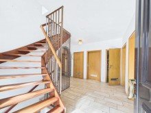 Eingangsdiele Solides Einfamilienhaus mit reichlich Potenzial