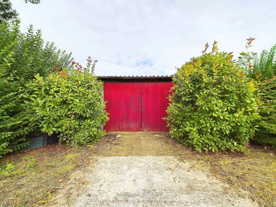 Blick zum Schuppen Reihenmittelhaus D�ren