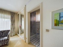 Schlafzimmer mit Duschbad Leider bereits verkauft!
