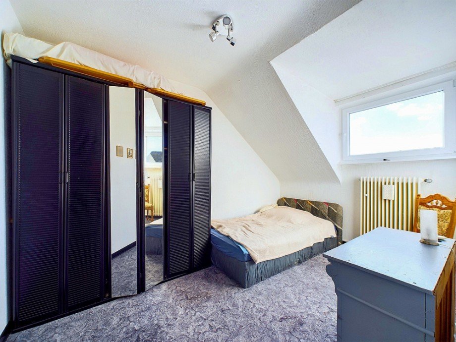 Zimmer OG 3 Doppelhaush�lfte D�ren