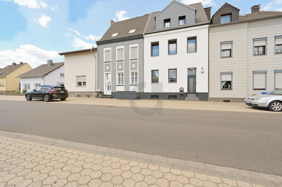 Ansicht Strasse Reihenhaus D�ren