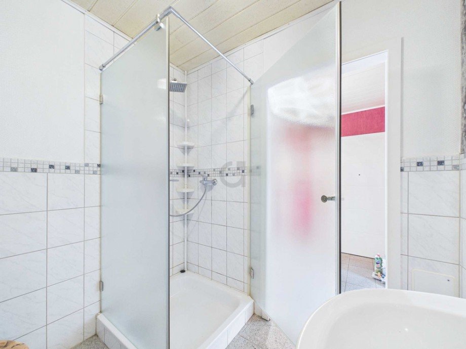 Badezimmer Dachgeschosswohnung D�ren