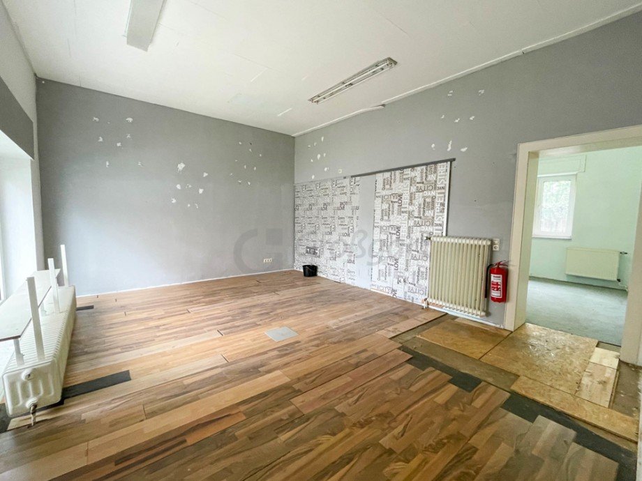 Ladenlokal EG Scharnhorststr. 2 Reihenmittelhaus D�ren