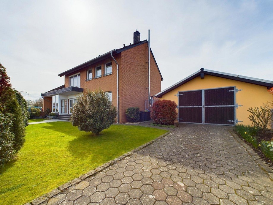 Front Einfamilienhaus Titz-R�dingen