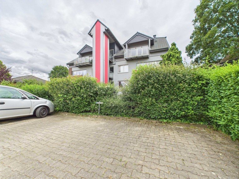 Ansicht von Stra�e Niederzier / Krauthausen Dachgeschosswohnung Leider bereits vermietet!