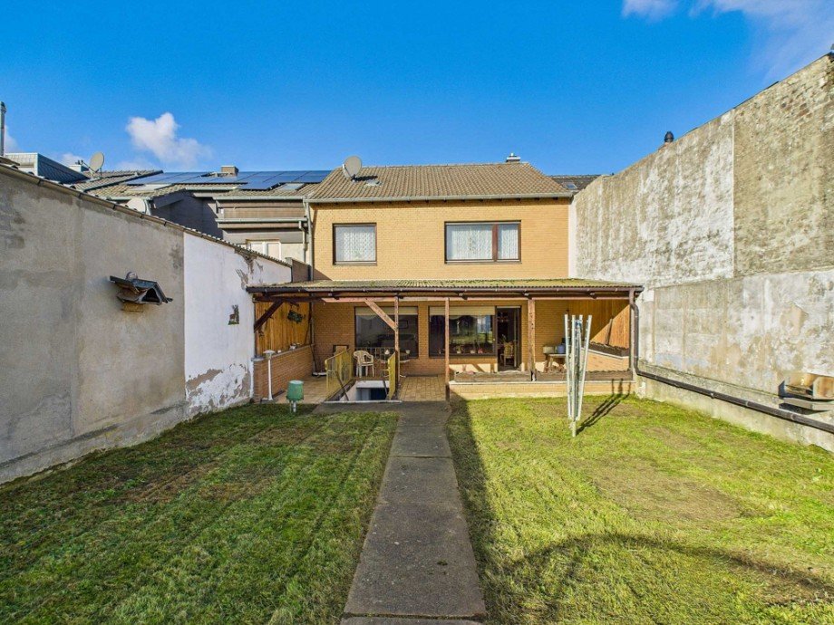 R�ckansicht Reihenmittelhaus D�ren