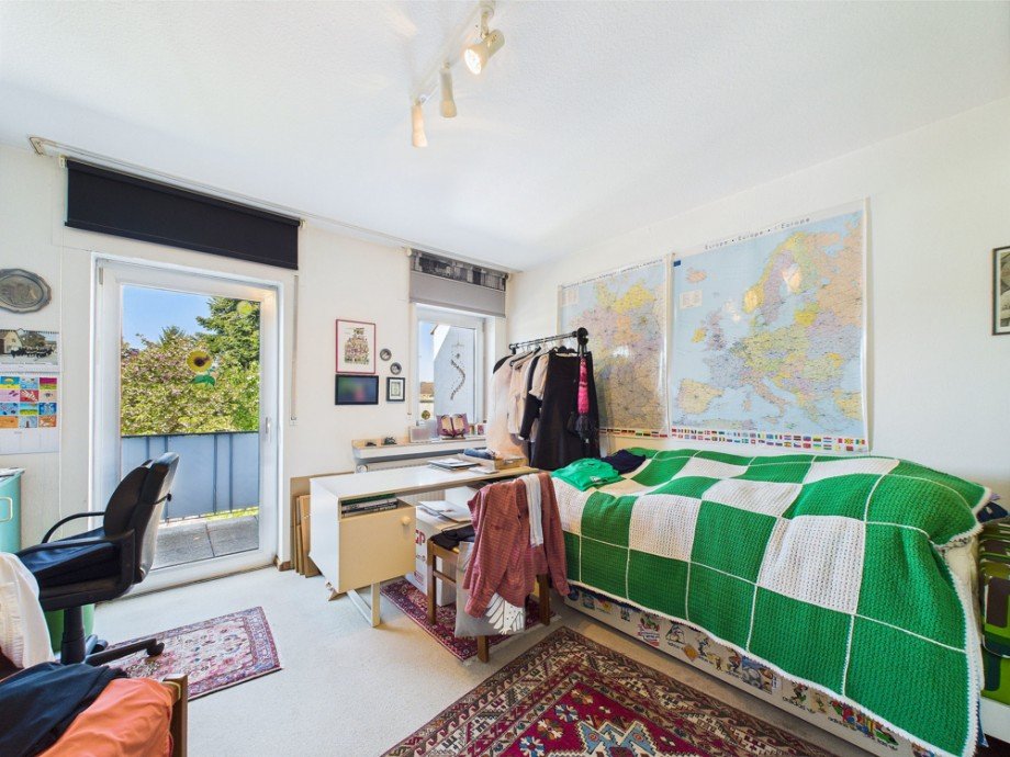 Zimmer OG Reihenhaus D�ren