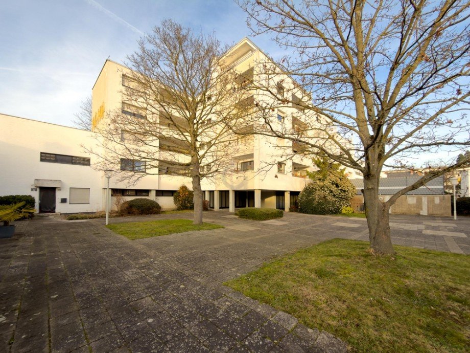Anischt Haus Etagenwohnung D�ren