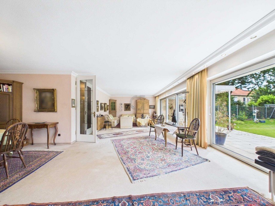 Wohnbreich Reihenendhaus D�ren