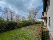 Garten 3 Zweifamilienh�user mit 6 freien Wohnungen und 4.636 qm Grundst�ck