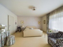 Schlafzimmer mit Duschbad Leider bereits verkauft!