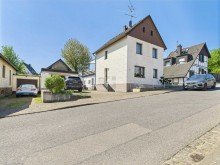seitl. Ansicht von Stra�e Leider ist dieses tolle Haus bereits verkauft!