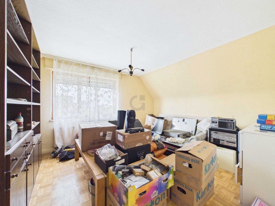 Zimmer OG Einfamilienhaus Kreuzau / Stockheim