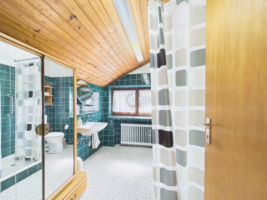 Bad im Dachgescho� Einfamilienhaus Kreuzau / Bilstein
