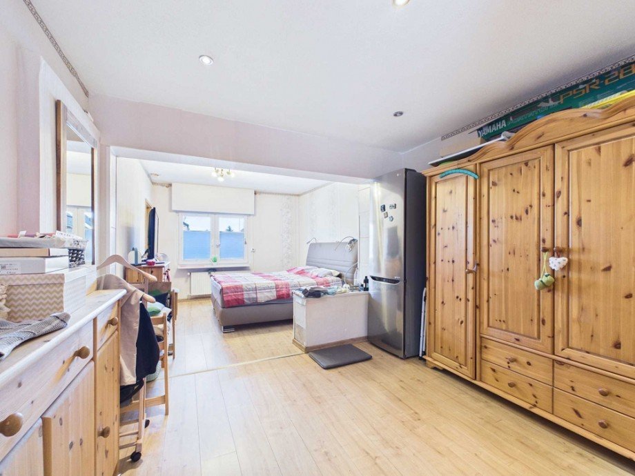 derzeitiges Schlafzimmer Doppelhaush�lfte D�ren