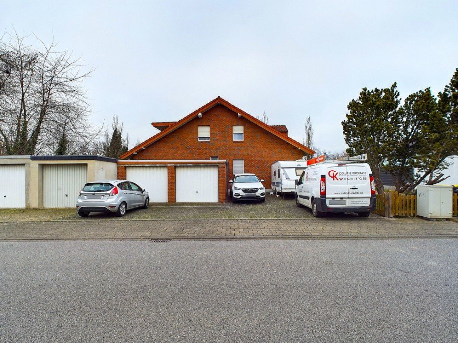Seitenansicht Mehrfamilienhaus D�ren