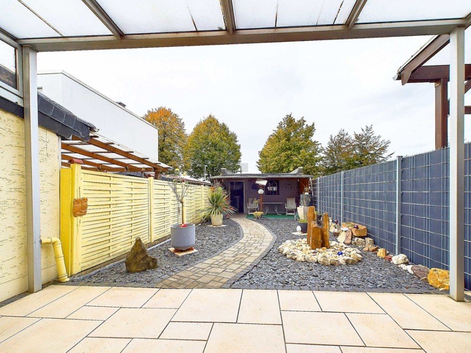 �berdachter Terrassenbereich Einfamilienhaus D�ren