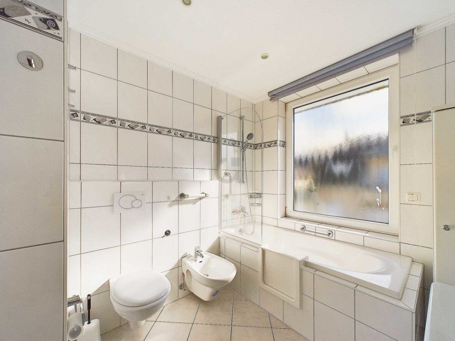 Wannenbad Penthousewohnung D�ren