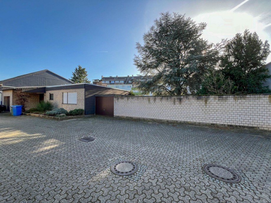 Front Bungalow D�ren