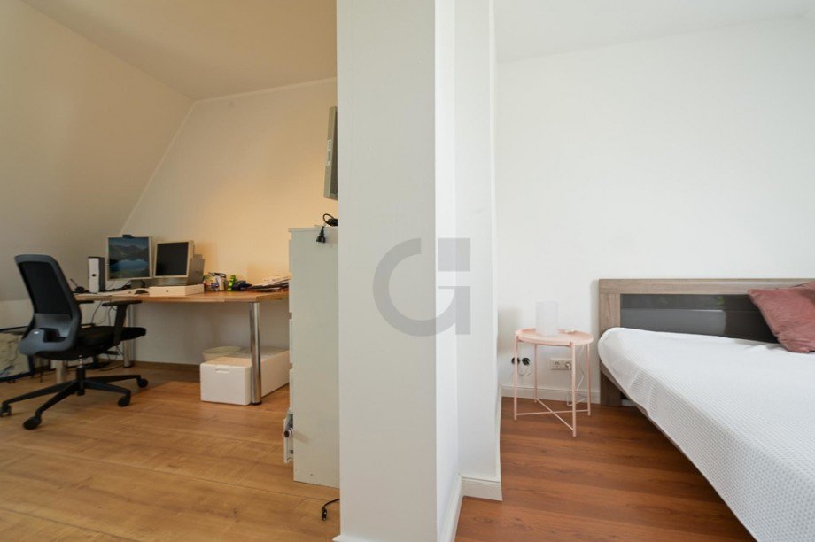 G�stezimmer mit Zugang zum B�ro Reihenhaus D�ren