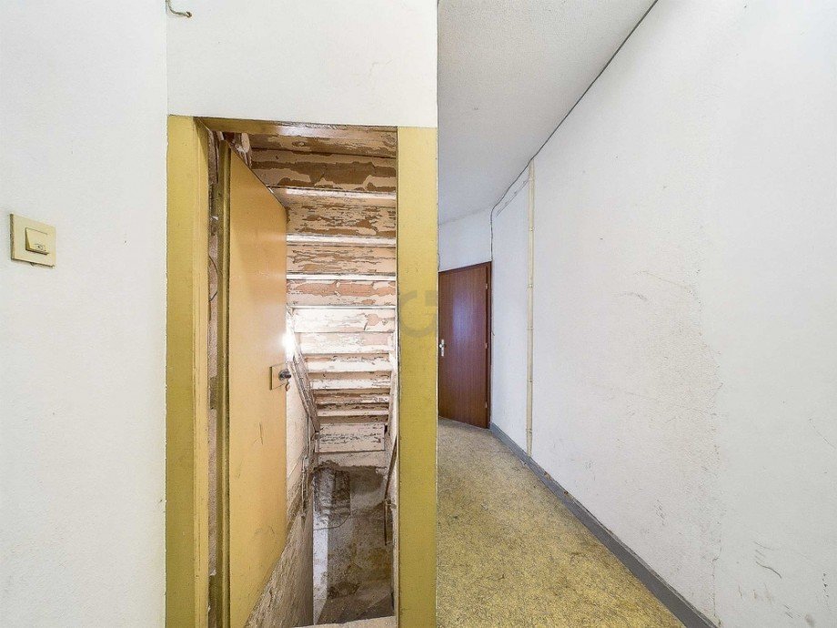 Abgang Keller Haus W�rselen / Broichweiden