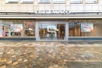 Bild (b7b976c14301e2640693b922d7b2f715): D�ren-Innenstadt: Gesch�ftshaus in exponierter Ecklage am Marktplatz