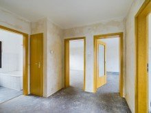 Beispielzimmer 3 Zweifamilienh�user mit 6 freien Wohnungen und 4.636 qm Grundst�ck