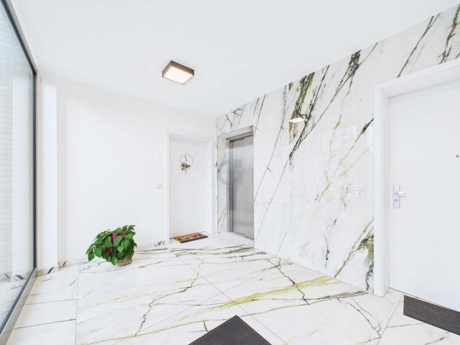 Eingangsflur Erdgeschosswohnung Kreuzau