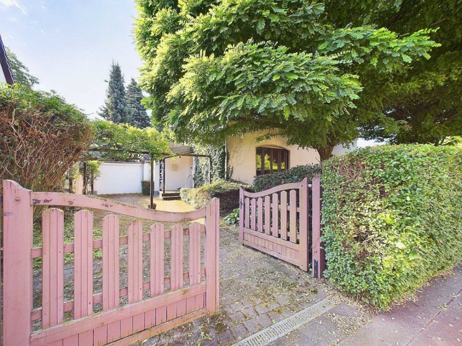 Front Einfamilienhaus D�ren