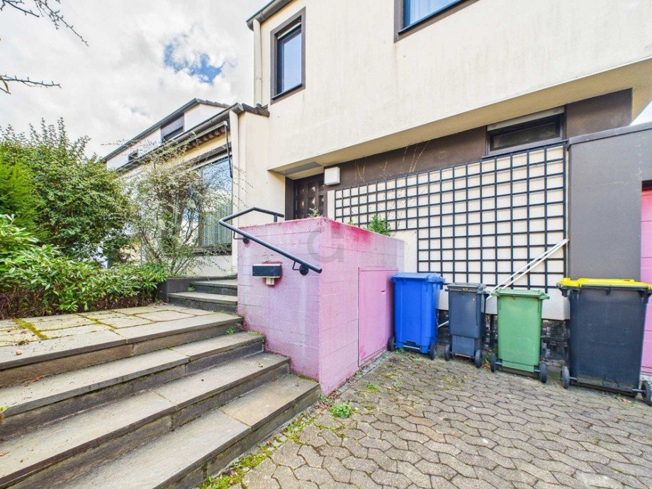 Aufgang Doppelhaush�lfte D�ren