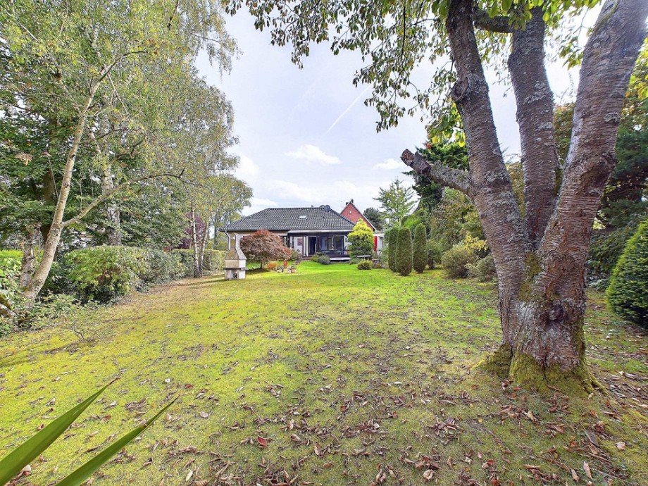 Garten Bungalow H�rtgenwald / Stra�