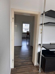 Blick aus dem Wohnraum in den Flur Leider bereits vermietet!