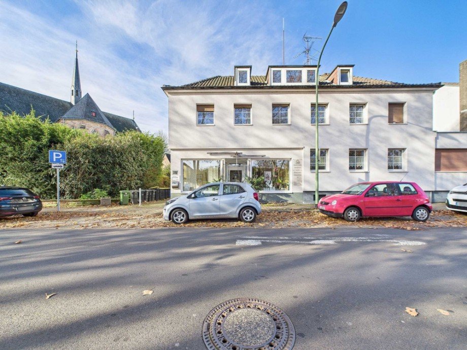 Frontansicht B�rofl�che D�ren / Niederau