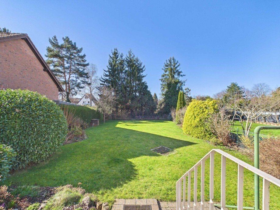 Blick in den Garten Einfamilienhaus D�ren / G�rzenich