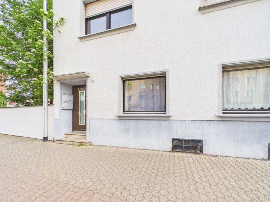 Zugangsbereich Dachgeschosswohnung D�ren