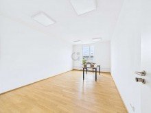 B�ro (Beispiel) Attraktive B�ro- bzw. Praxisfl�che in Bestlage von D�ren