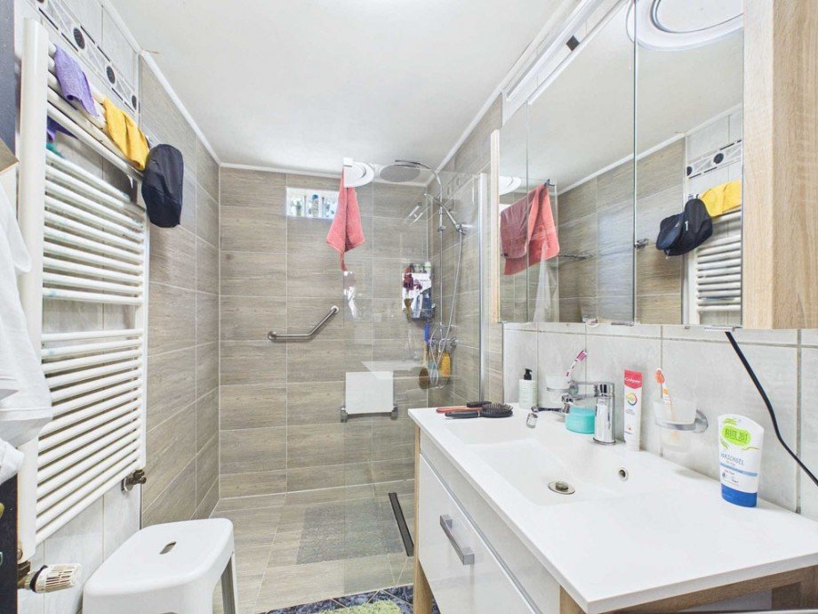 Duschbad EG Doppelhaush�lfte D�ren