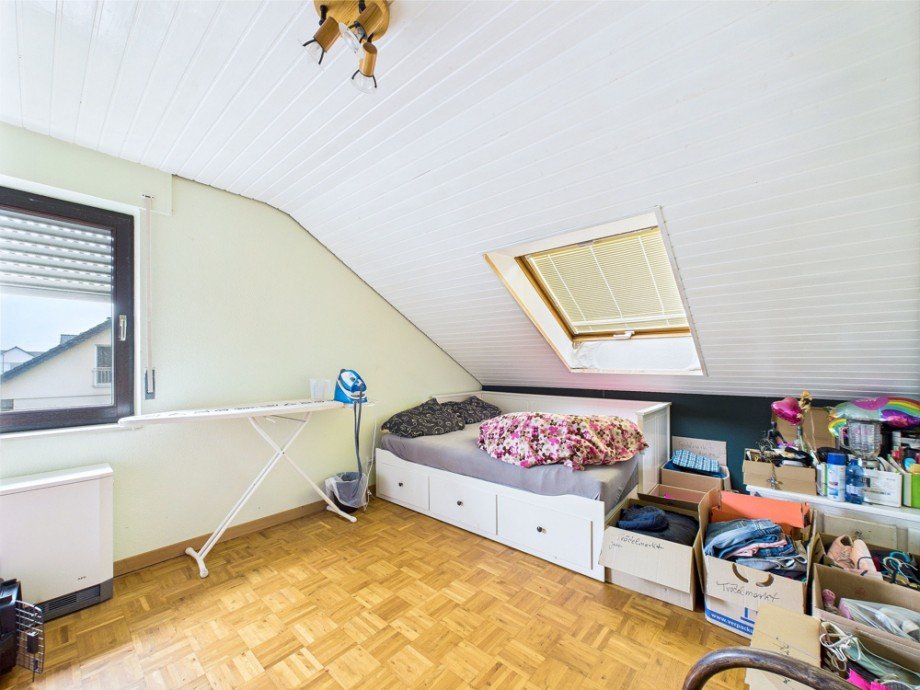 Zimmer DG Einfamilienhaus H�rtgenwald / Vossenack