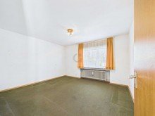Schlafzimmer 2 Solides Einfamilienhaus mit reichlich Potenzial